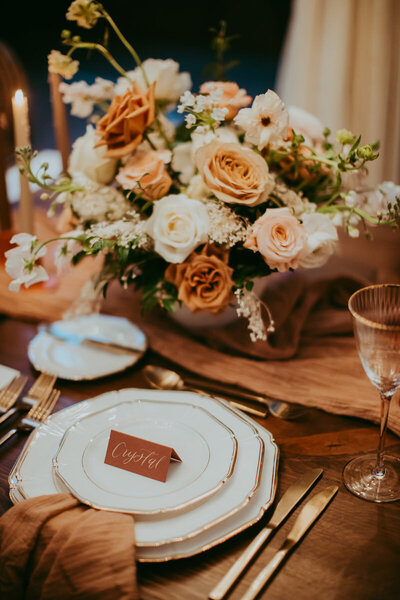 a set of table decor at laubergue de sedona