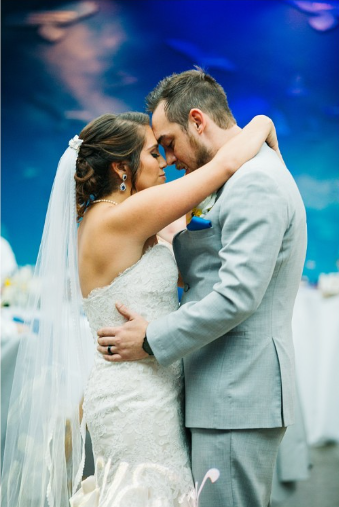 Wedding at National Aviary, Pittsburgh, PA