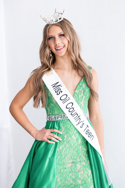pageant headshot outfits