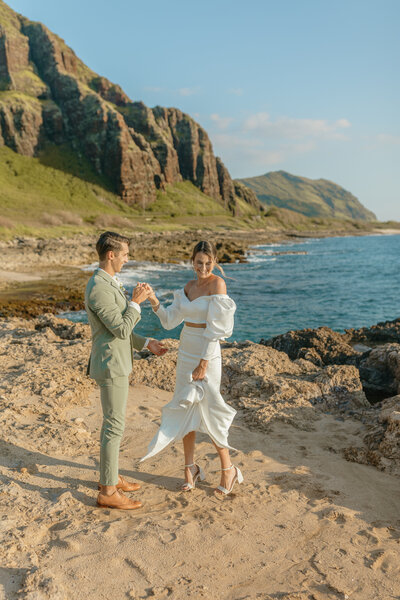 Elopement Photos in Oahu