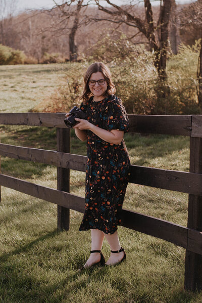 wedding photographer posed in Alexandria VA