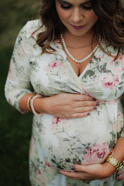 14Maryland-Outdoor-Maternity-Cylburn-Arboretum-Floral-Dress-Couple-Fall