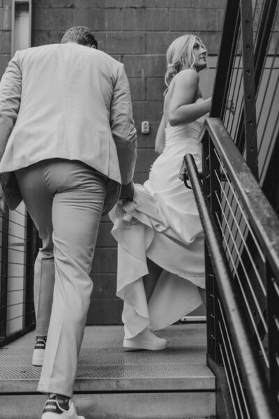 modern urban wedding in minneapolis minnesota I-72