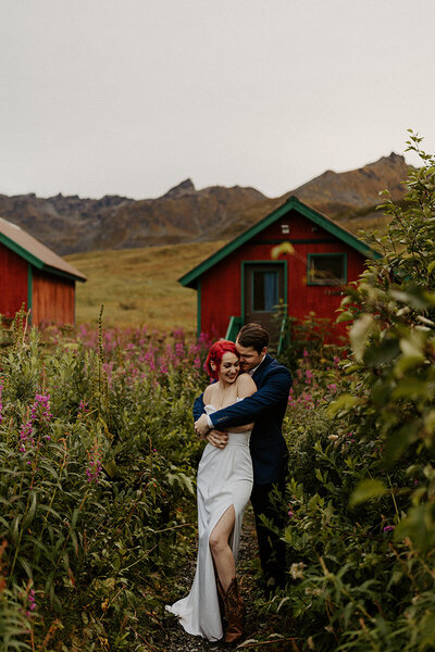 where to elope in alaska. alaska elopement photographers. hatcher pass elopement. alaska wedding venues.