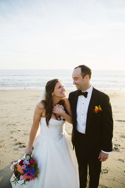 Bride and groom sunset pictures in Santa Monica