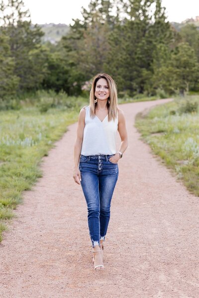 Brittany is a wedding photographer in Denver and serves all of Colorado.