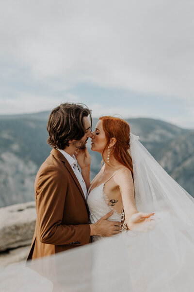 Yosemite Elopement Photographer