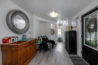 4553 Solina foyer (2)