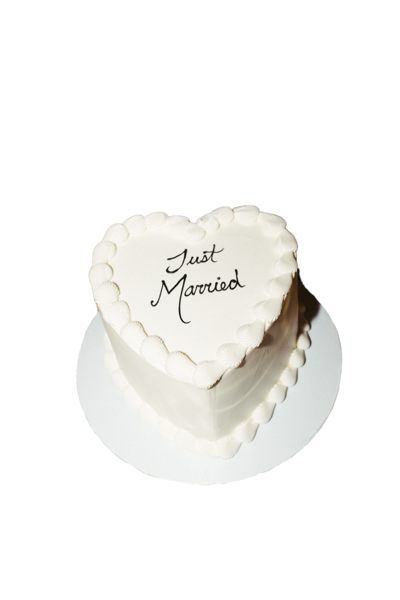 vintage "just married" wedding cake