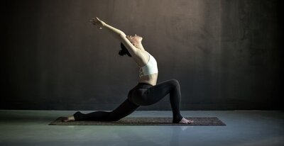 lunge yoga