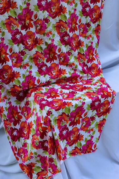 pink and orange table cloth rental