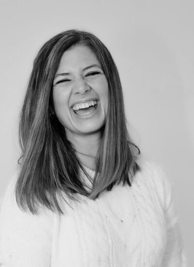Women who is a happy customer of the LIVE BIG Collective