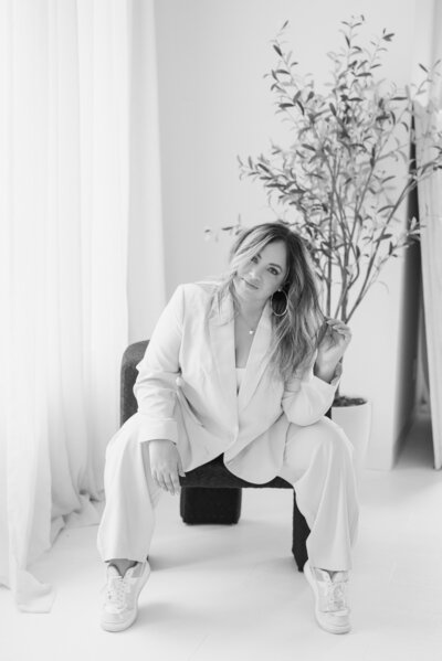 Nicole Nieves coaching entrepreneurs with actionable strategies