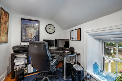 4553 Solina office (2)