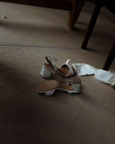 Elegant wedding photography in Spokane, WA, showcasing cinematic and storytelling moments filled with raw emotion.