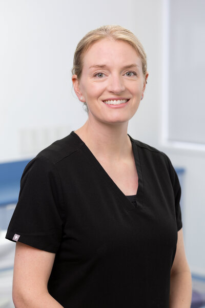 Elizabeth Gilks dental surgeon