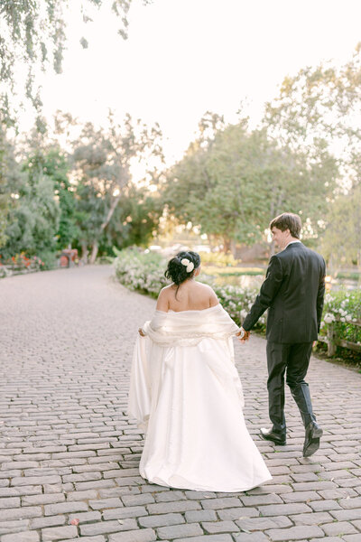 A breathtaking Destination Wedding, where Junmi and Chris exchanged vows against the backdrop of the Vineyard Captured with a timeless, editorial eye by Michael Asmussen, an internationally recognized destination wedding photographer specializing in luxury celebrations. Explore more of Michael’s work in Palm Springs, Los Angeles, Japan, Las Vegas, Seoul and beyond.