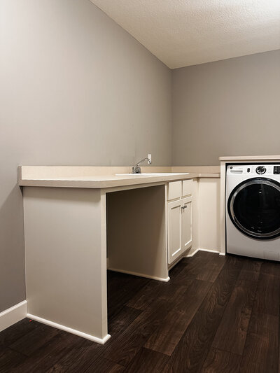 Custom Laundry Room Design