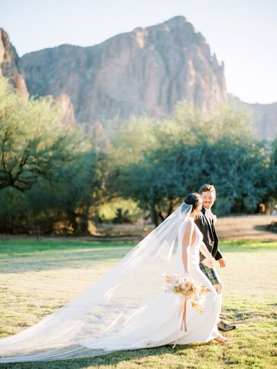 Arizona-wedding-photographer-saguaro-lake-guest-ranch_0024