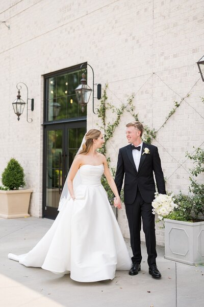 Raleigh-NC-Wedding-Photographer-The-Maxwell-Sarah-Hinckley-Photography-Timeless-Wedding-Photographer-_0013