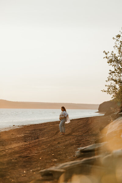 Moments-by-morgan-moncton-maternity-session-outdoor4