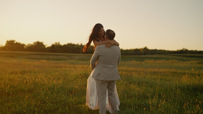 Chicago Wedding Videography - Kayla Myers Films is a Chicago Wedding Videographer that shoots unique Chicago Wedding Videos for Downtown Chicago City Weddings and beyond. Kayla Myers also shoots Chicago Family Photography & Chicago Family Films.