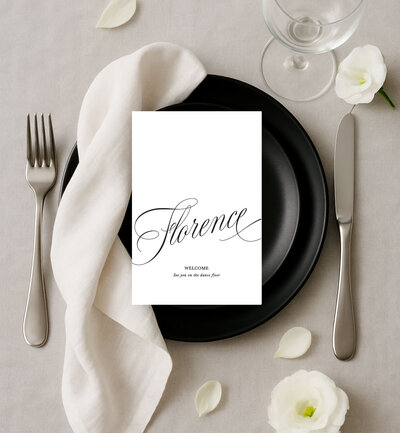 Poeme menu in rosa waves, with red print