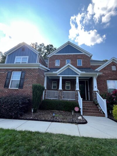 AB933C97-A143-4C51-8A23-387F32DF75A0