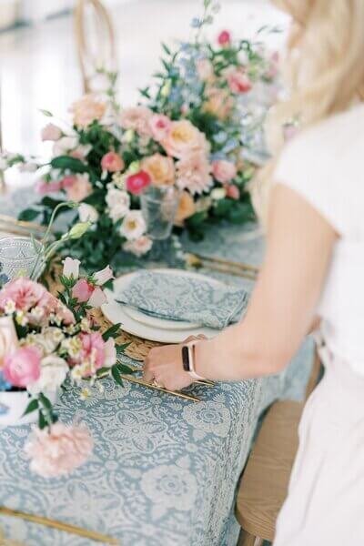Helena Elizabeth Tableset Headshot, wedding & event planner