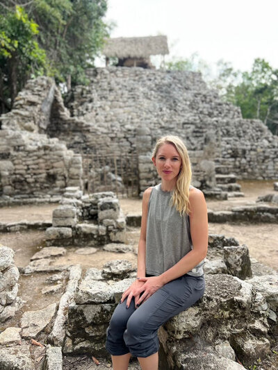 Caroline Weiss near a rock formation