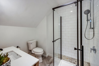 461 Townline main bath