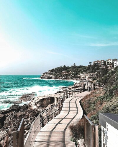 Coastal walk from Bondi to Bronte in Sydney Australia - work from anywhere with Showit