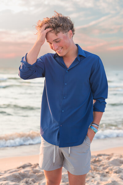 senior-photography-sunset-boy-beach