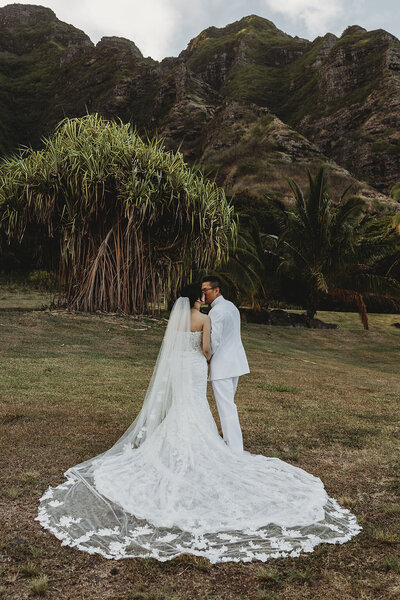 Elopement photos taken in Oahu
