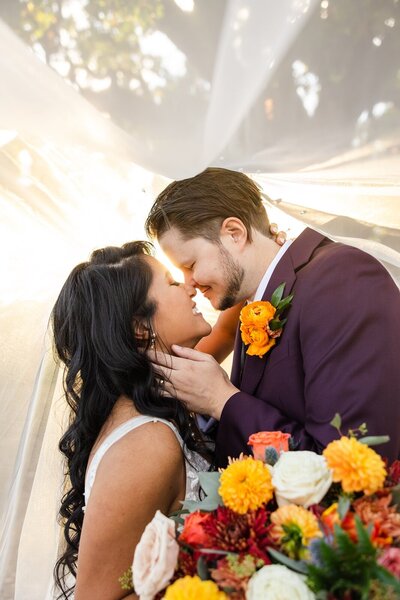 colorful bridal bouquet, fall colors in the bridal bouquet