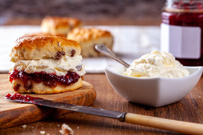 Scone and jam high-res