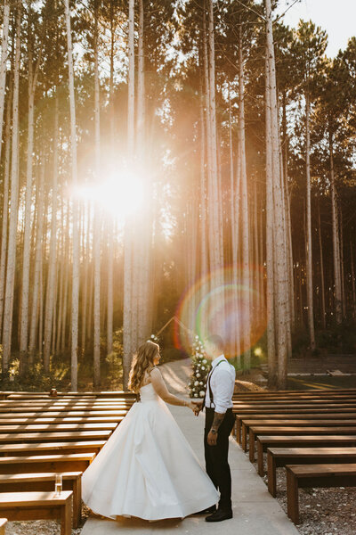 Pinewood Events - Minnesota Modern Nature Inspired Wedding Event Venue - Jules LA Photography - 15