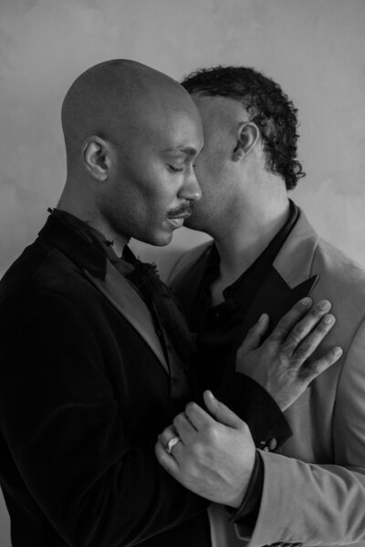 rebecca-kerr-photography-velevet-jacket-fashion-groom