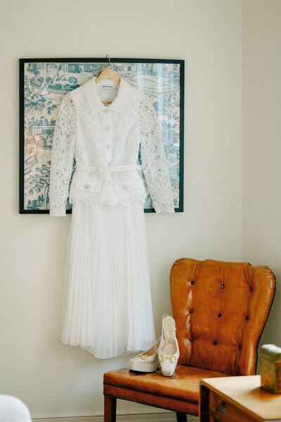 Contemporary Fall Wedding with Peach-Emerald Color Palette at the Renowned Designer Restaurant, Detroit MI
