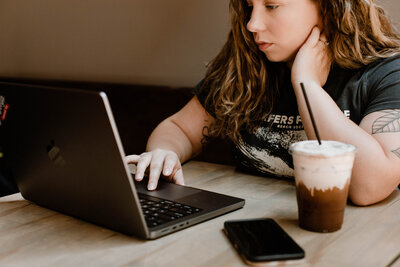 woman on laptop