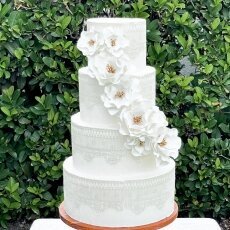 classic sugar flower bundle with white open roses