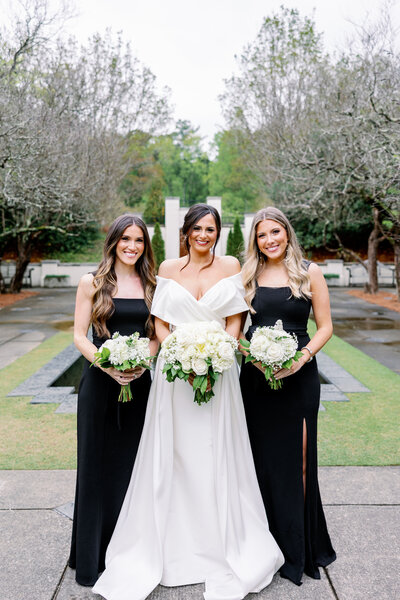 Bride and bridesmaids at the Birmingham Botanical Gardens in Alabama