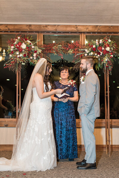 hidden meadows snohomish indoor ceremony photos