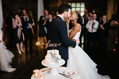 cutting the cake the foundry  facorty brooklyn warehouse wedding