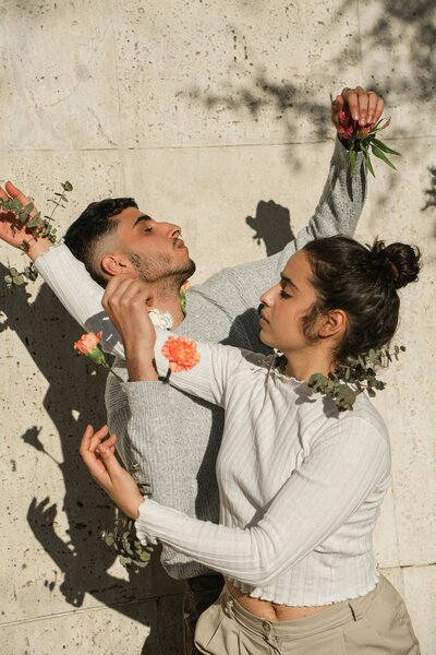 elopement photo in the garden