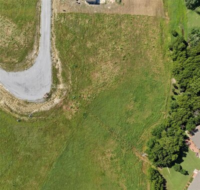 Wide-open homesite in peaceful country setting