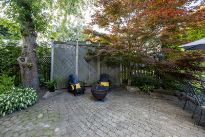 10 Brownsville patio (2)