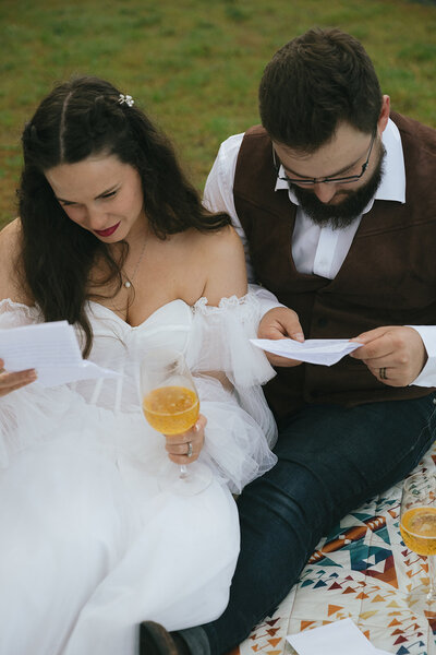 oregon-waterfall-elopement-wind-mountain-ranch-washington-556