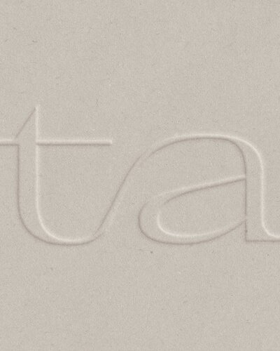 Logo of a beauty brand 
