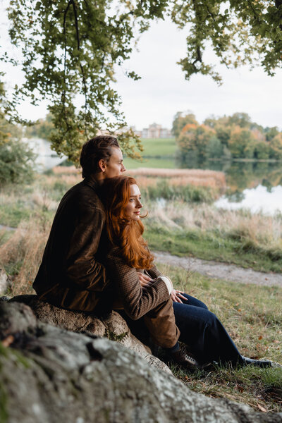 Editorial couple portraits at Blenheim Palace